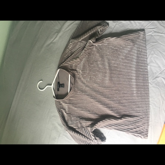 Forever 21 tee - Picture 2 of 2